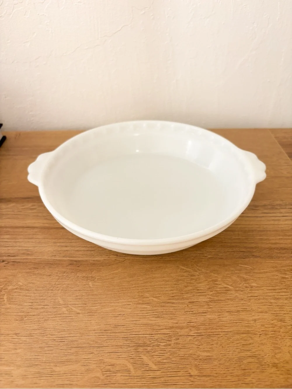 Vintage Pyrex Milk Glass Opal White Round Pie Baking Dish 8.5” with Side Handles